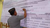 Ket Foto: Kalapas Kelas IIB Padangsidimpuan Menandatangani Komitmen Bersama Peredaran Narkoba Dan Hp Ilegal