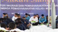Menteri Agus mengadakan Makan Siang Bersama Para Warga Binaan Pemasyarakatan Secara Lesehan.(Doc/Foto:Lapas I Medan)