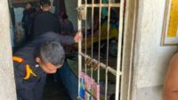 Ket Foto:Pemeriksaan Kamar Hunian Dilakukan Petugas Rutan Sidikalang.